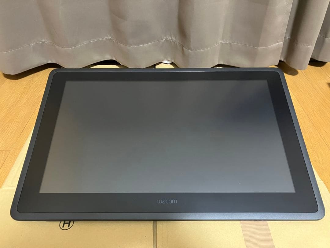 wacom Cintiq 22 FHD DTK2260 液タブ