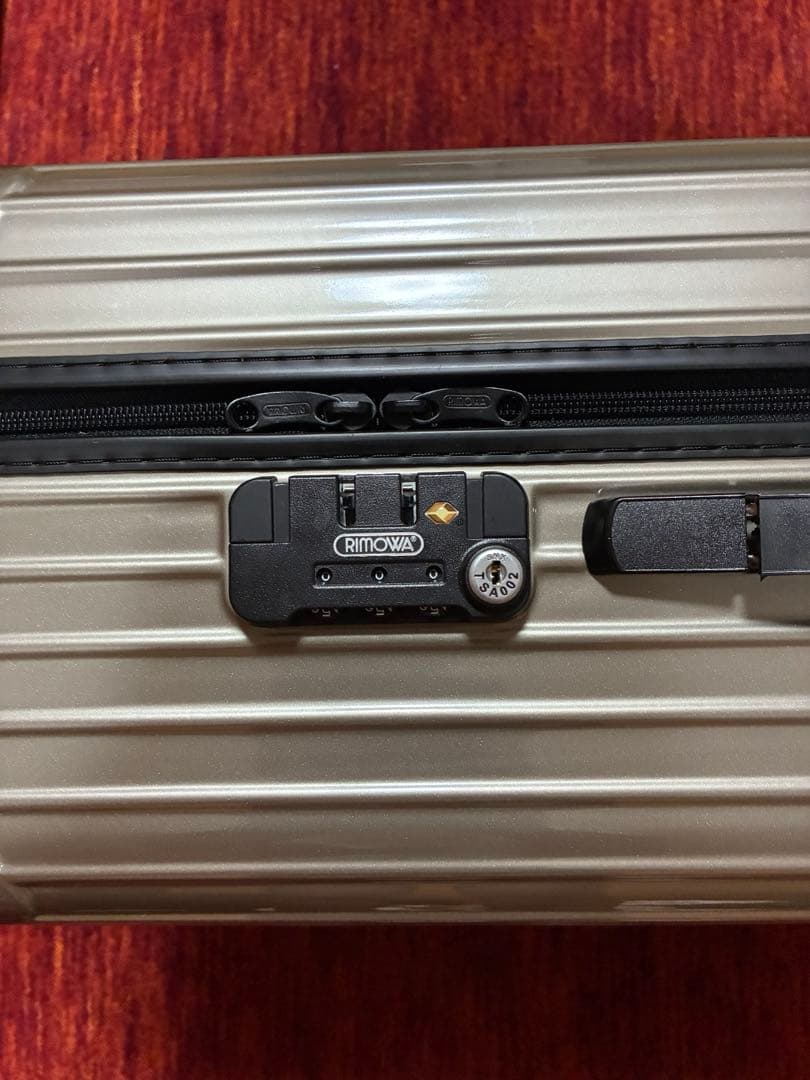 本日までのセール！リモワ サルサ 約82L 2輪 キャリーケース