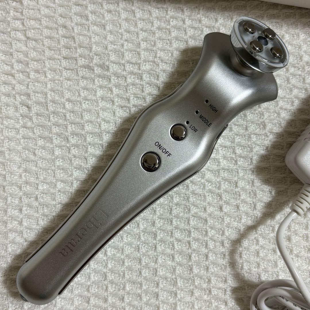 ララルーチュRF リベラータ LALALUCU ほぼ未使用 美顔器