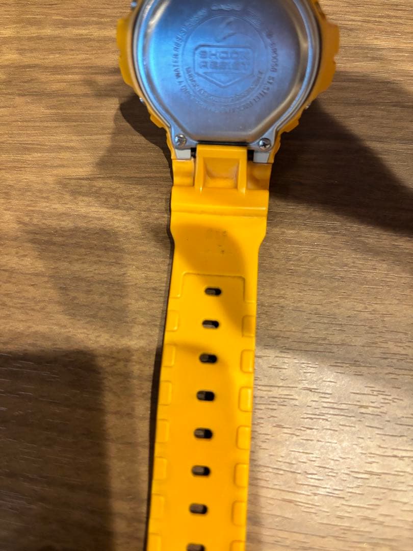 【中古品】G-SHOCK CASIO イエロー　腕時計
