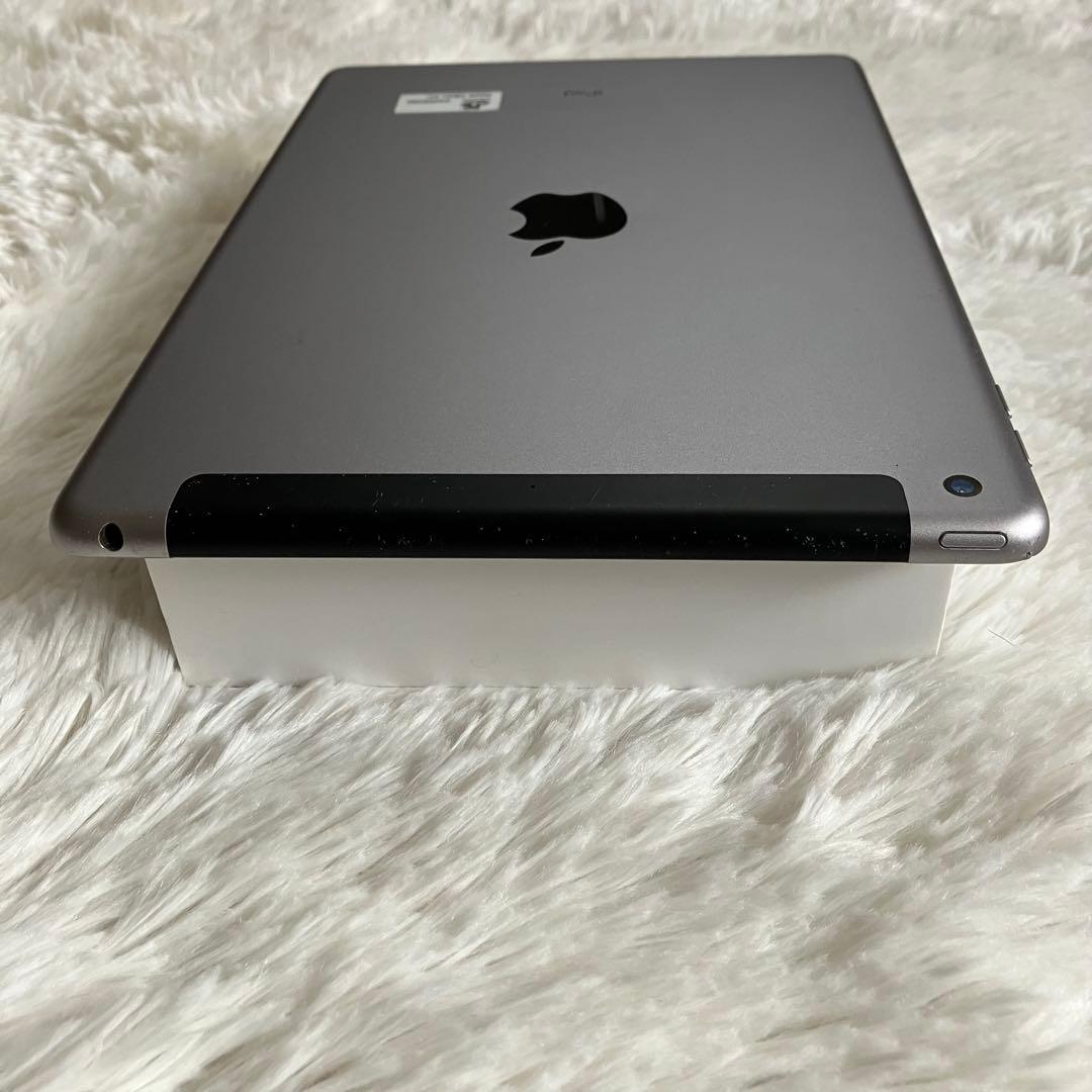 【完動品】iPad 第5世代 128GB SIMフリー 【すぐ発送】【付属品】