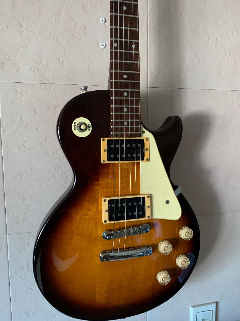 Epiphone LP-100 (Lespaul studio 廉価版)
