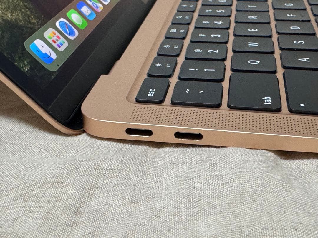 Macbook Air M1/13/US配列/容量256GB/メモリ16GB