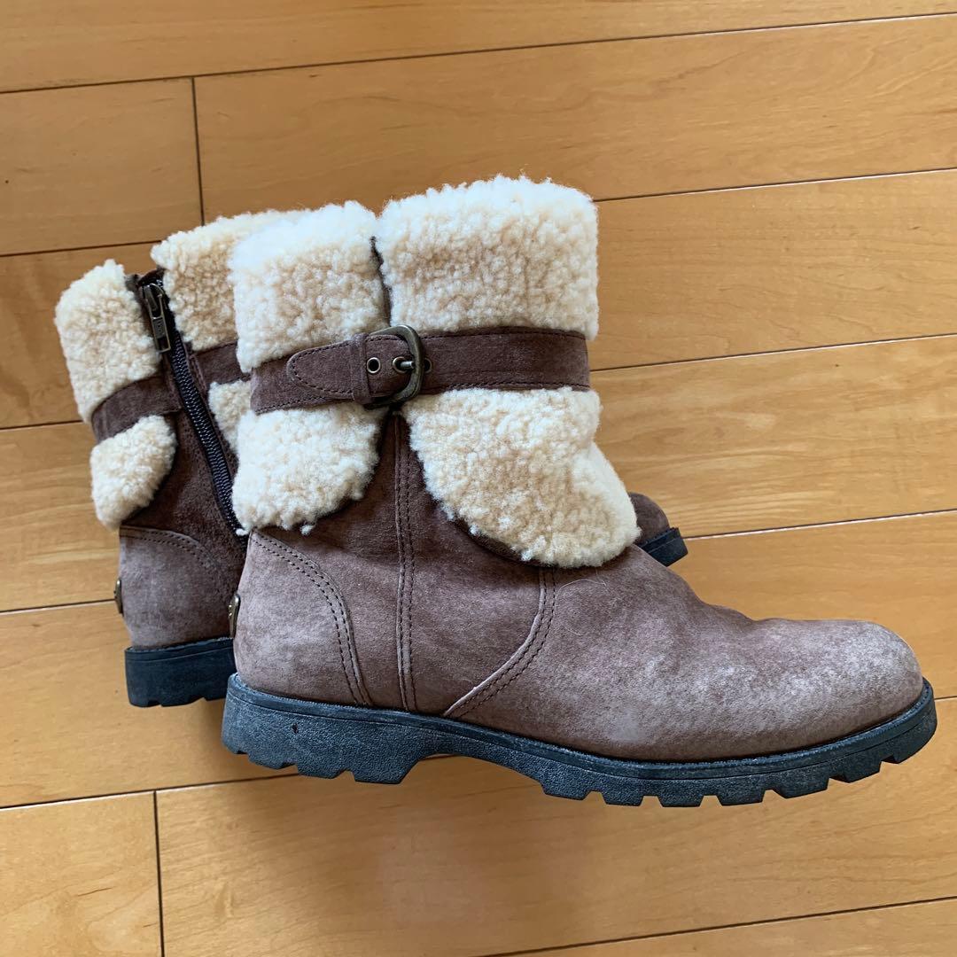 じぇり美品UGG ブラウン ファー付きショートブーツ23㎝