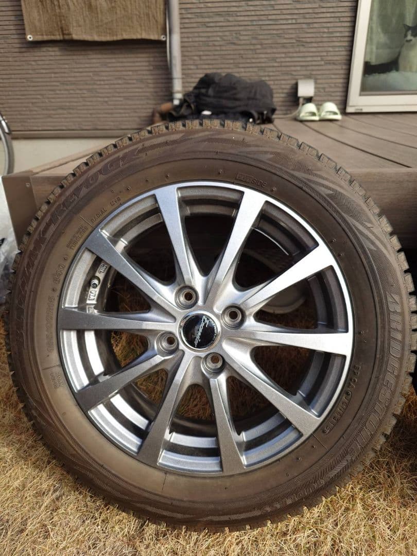 ブリヂストンスタッドレスタイヤ185/60R15値下げしました