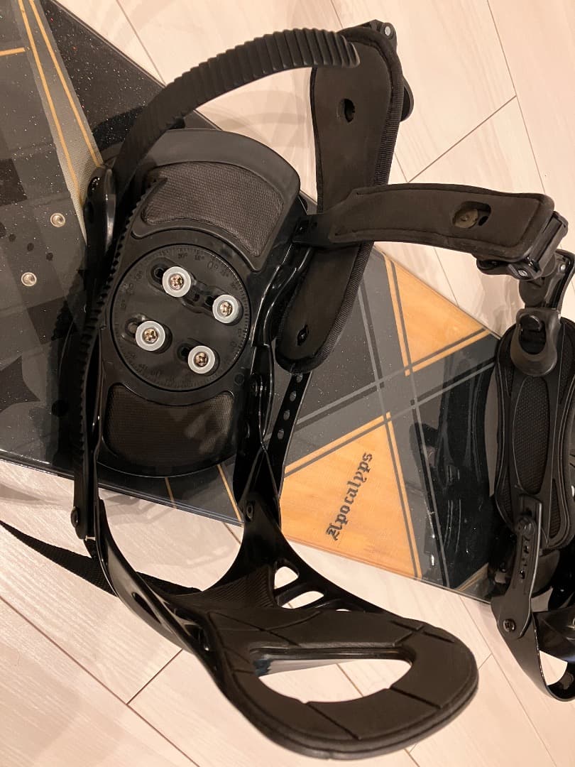 Apocalypys スノーボードセット