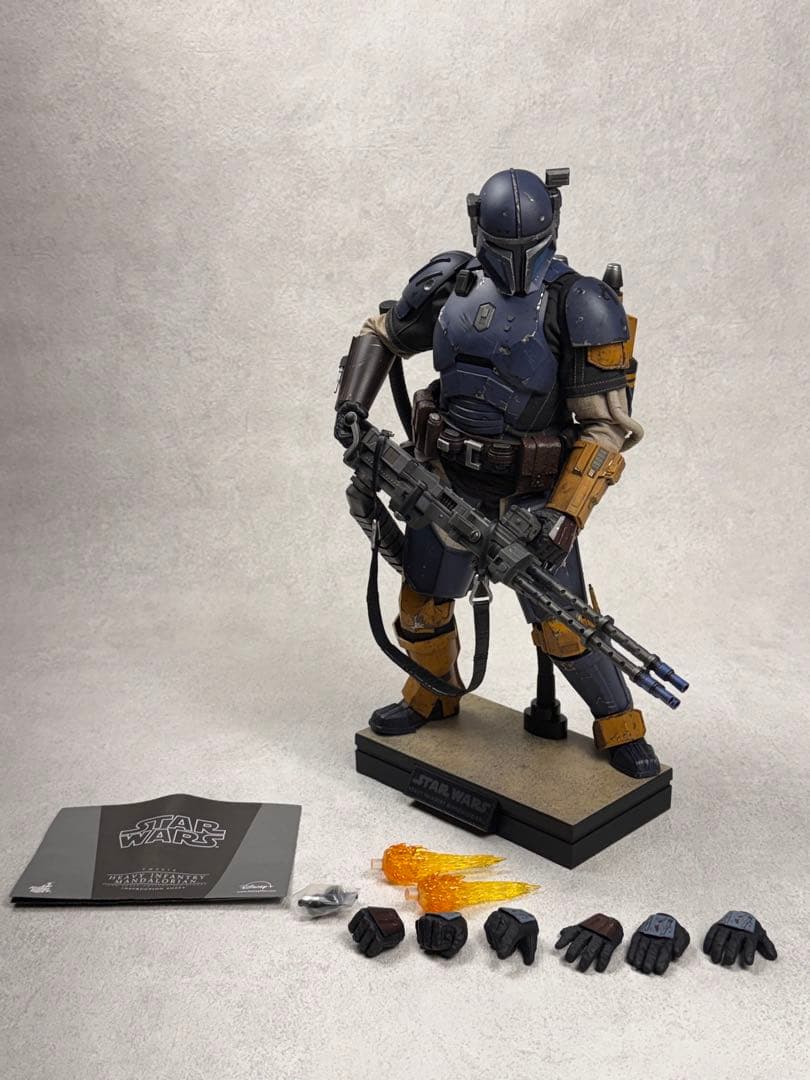 コ*タ様 重歩兵マンダロリアン ホットトイズ 1/6フィギュア