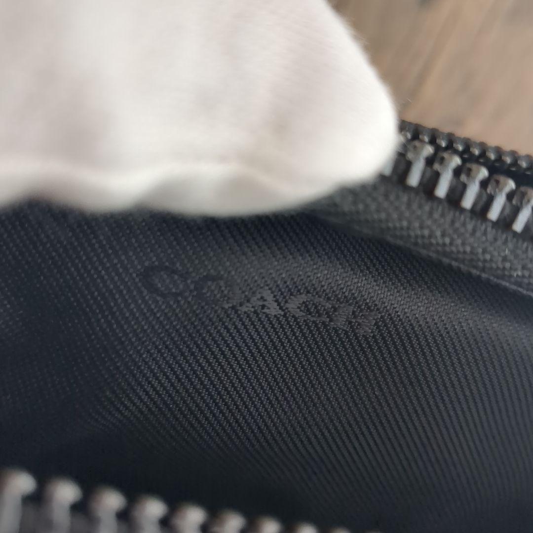 【新品】COACH　チャーター クロスボディ バッグ 24・コーチ グラフィック