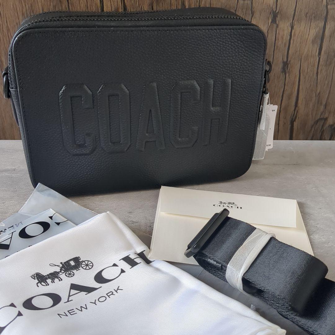 【新品】COACH　チャーター クロスボディ バッグ 24・コーチ グラフィック