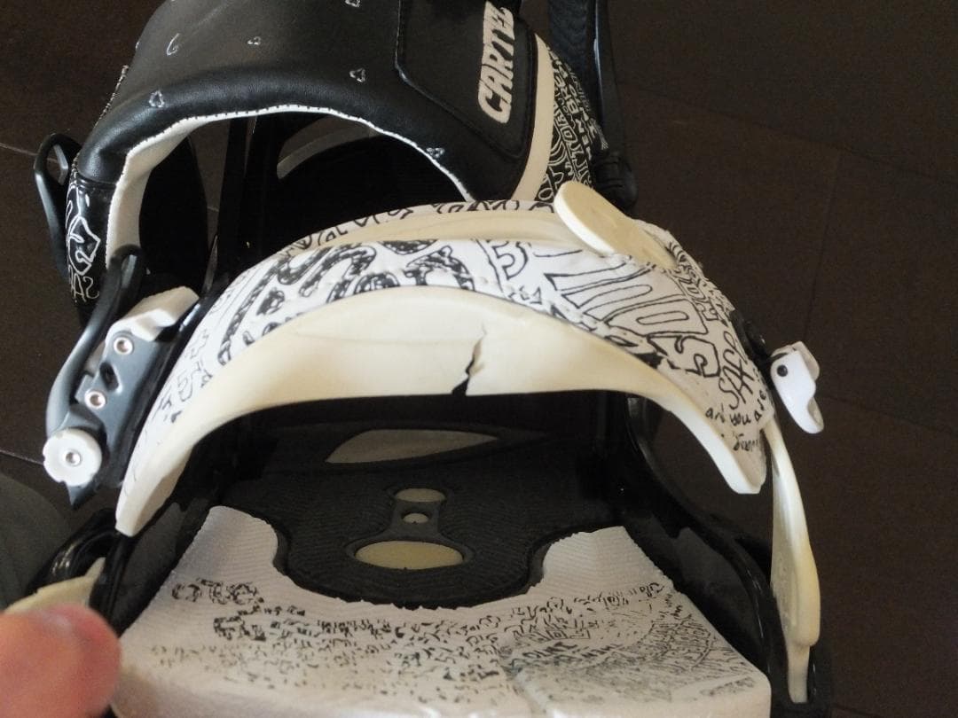 Burton ビンディング CARTEL EST　メンズMサイズ