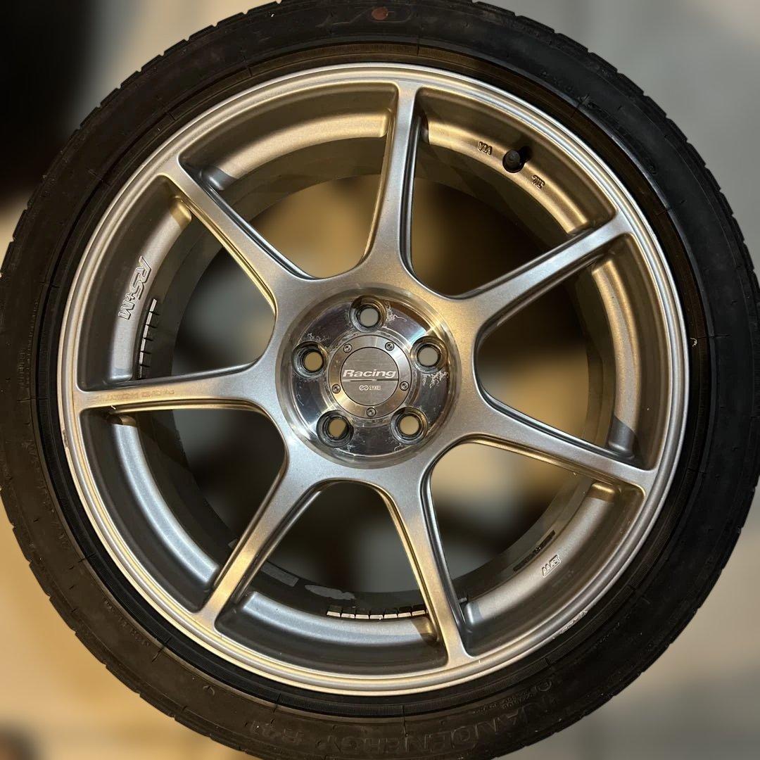 Enkei Racing 17インチタイヤホイールセット ①