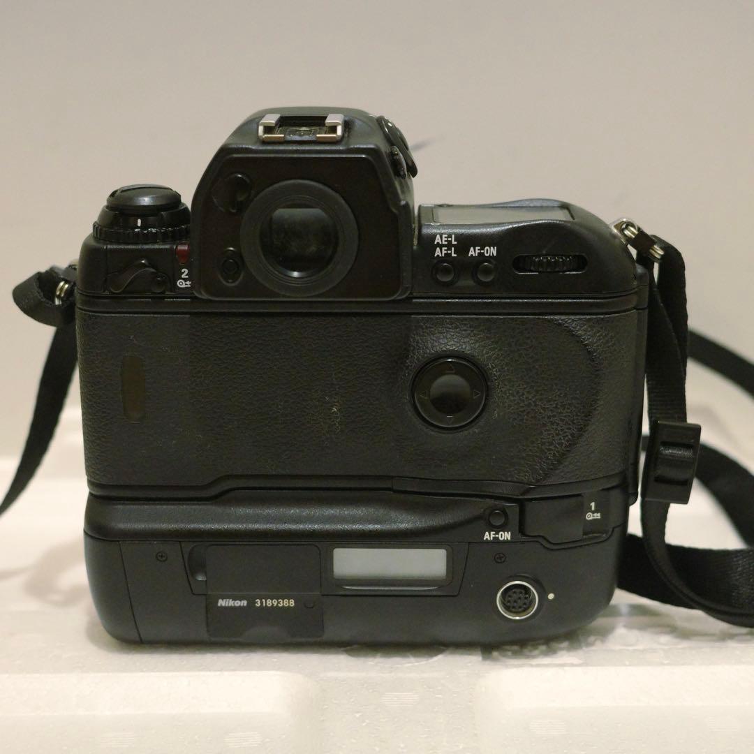 Nikon D5 フィルムカメラ