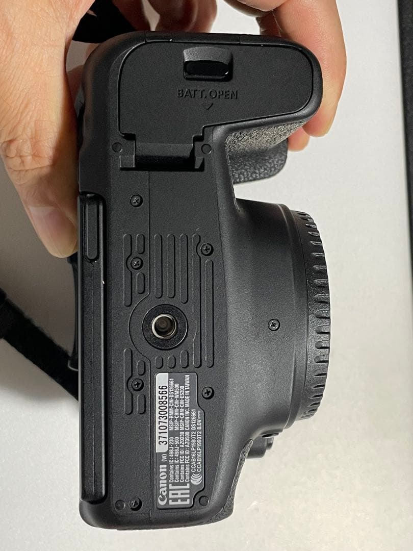 Canon Kiss X9i Wi-Fi対応レンズ３本セットＸ9i専用雑誌付