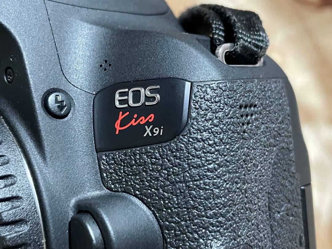 Canon Kiss X9i Wi-Fi対応レンズ３本セットＸ9i専用雑誌付