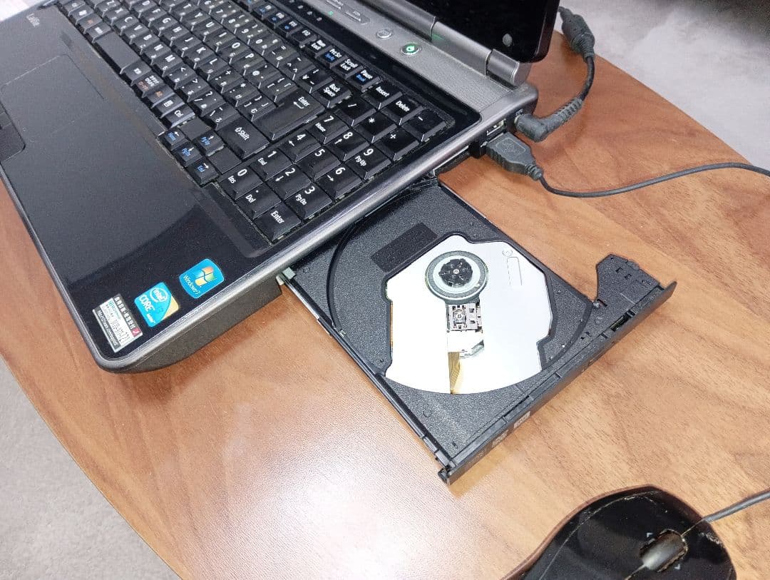 【Office、保護フィルム付】NECノートパソコン LAVIE LL550/W