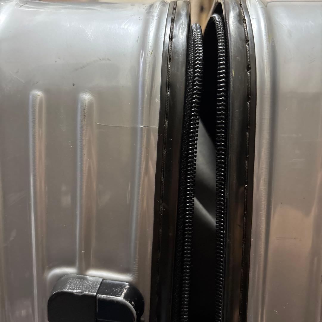 リモワ サルサ 4輪 82lシルバー　RIMOWA キャリーケース