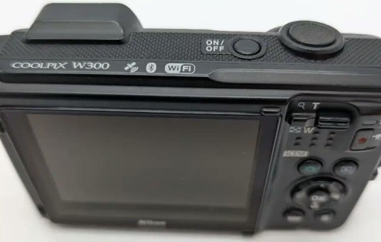 さーもんジャケット付美品 Nikon COOLPIX W300 防水