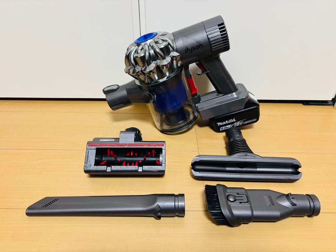 【洗浄清掃品】ダイソン DC62 マキタ仕様 付属品4点付 フィルター新品