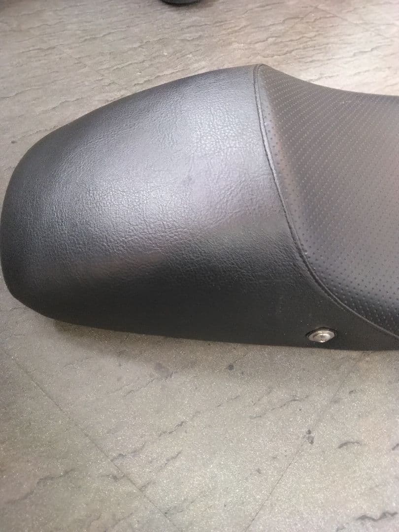 ヤマハSRX600用シングルシート　リビルト品