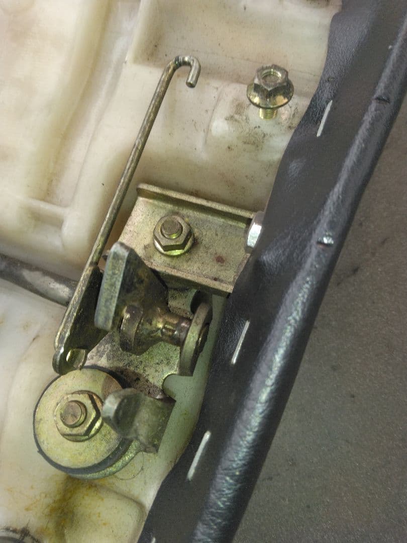 ヤマハSRX600用シングルシート　リビルト品