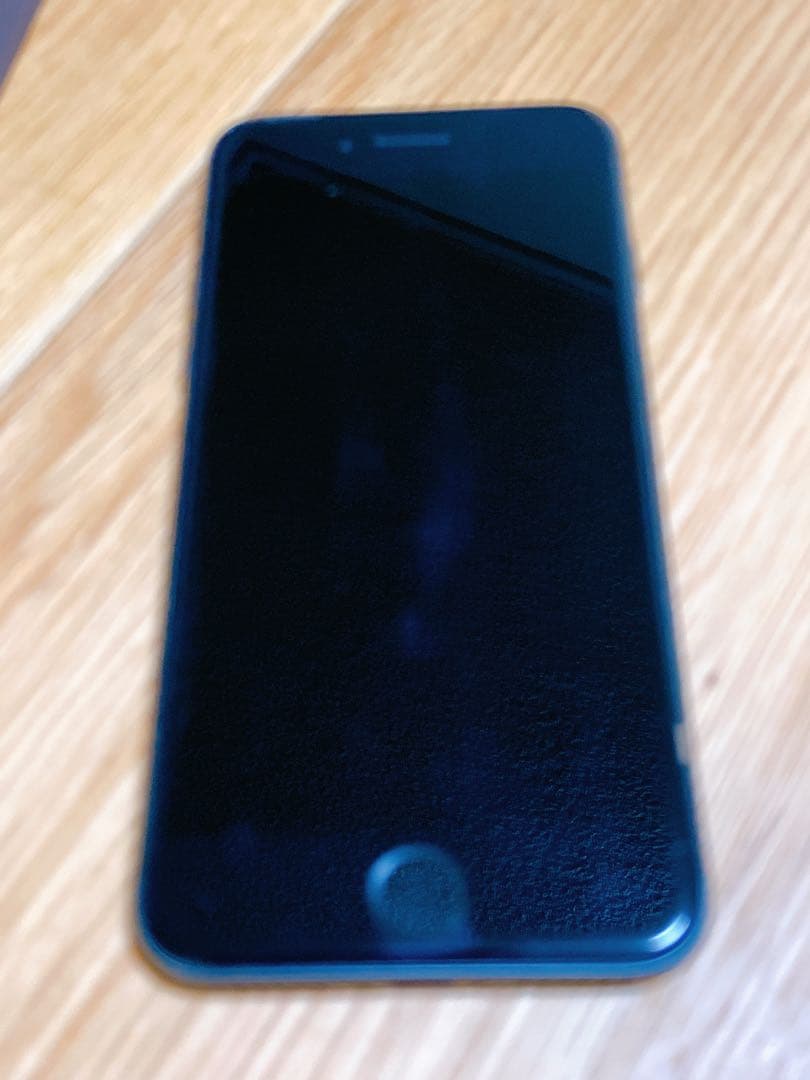 Apple iPhone 8 ブラック　本体 64GB SIMフリー