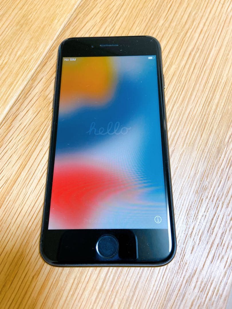 Apple iPhone 8 ブラック　本体 64GB SIMフリー