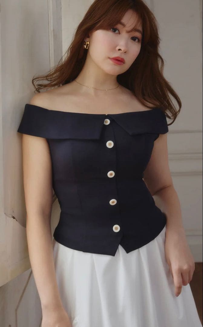 未使用タグ付‼️ Ponte Off-Shoulder Top mnavy M