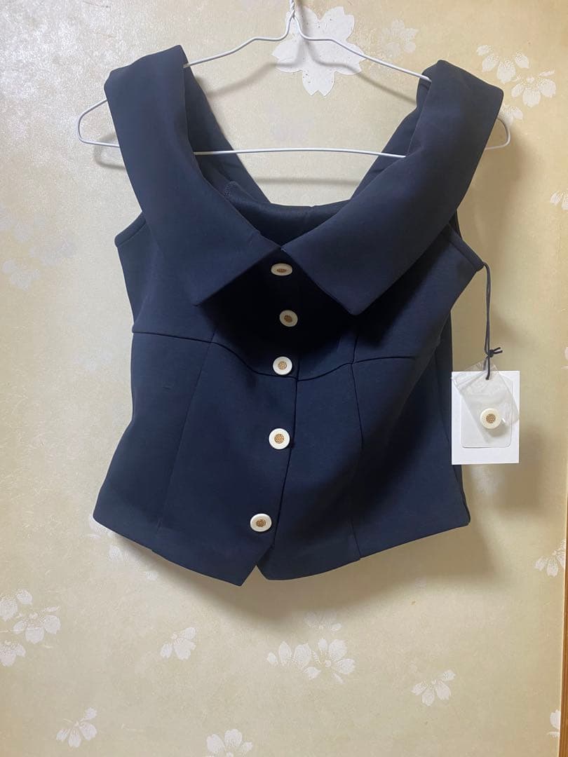 未使用タグ付‼️ Ponte Off-Shoulder Top mnavy M