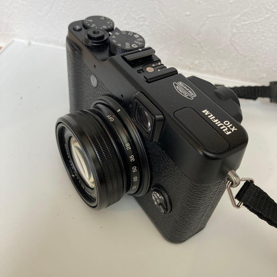【美品】デジカメ　富士フイルム　X10