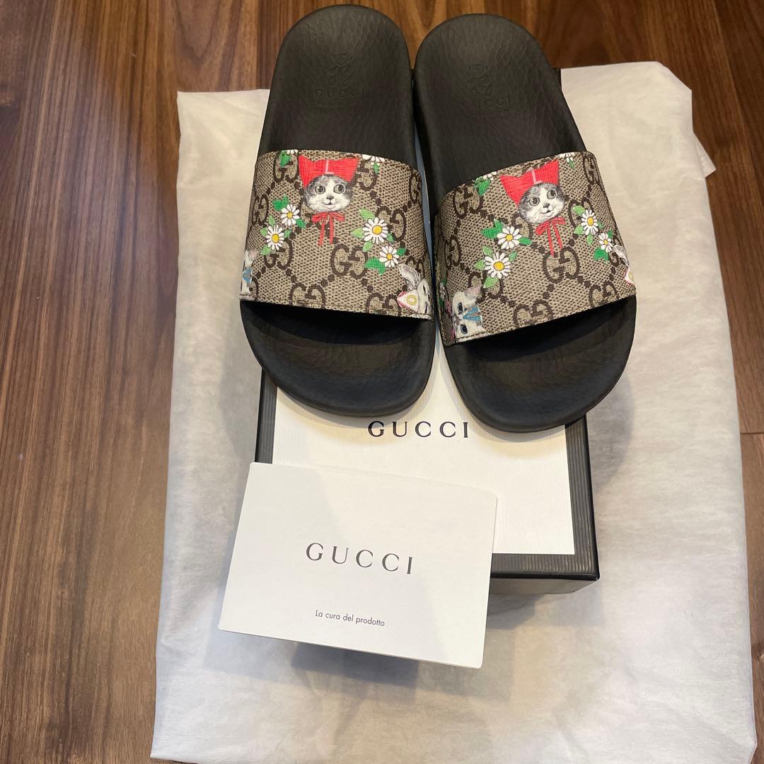 グッチ　サンダル　ひぐちようこコラボ
