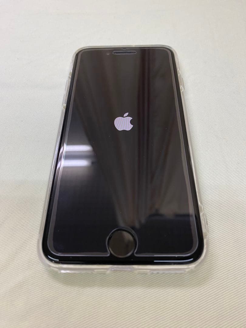 Apple iPhone SE /ホワイト