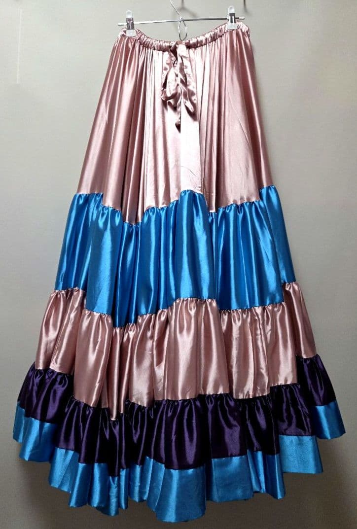 【タグ付き】光沢サテン　ジプシースカート　ピンク　ブルー　パープル　ダンス