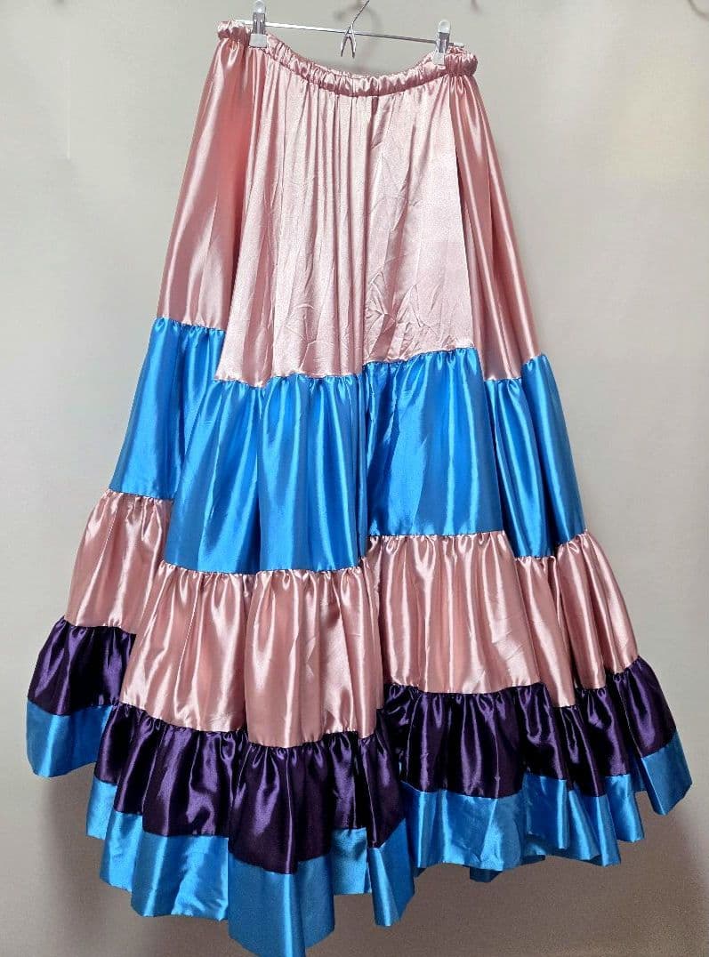 【タグ付き】光沢サテン　ジプシースカート　ピンク　ブルー　パープル　ダンス
