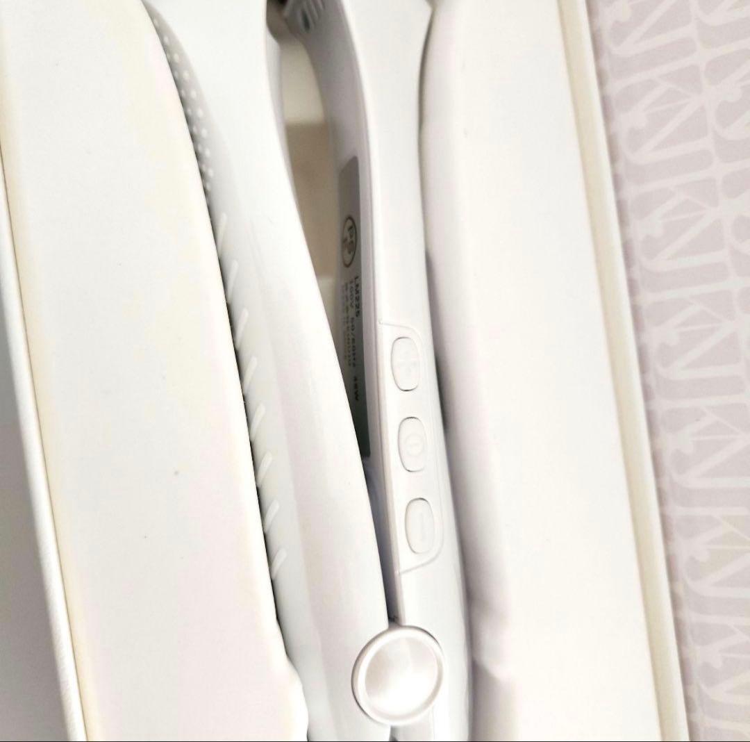 新品　KINUJO ストレートアイロン ホワイト