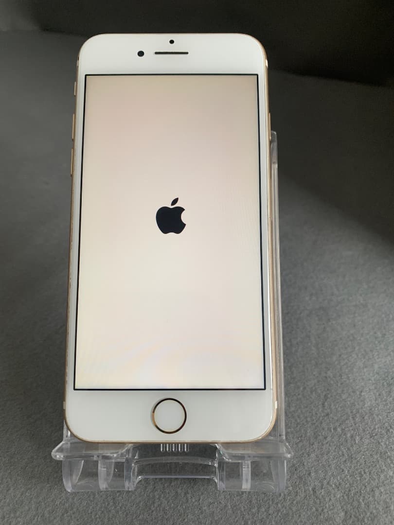 美品　国内版　SIMフリー　iPhone7 128GB ゴールド色