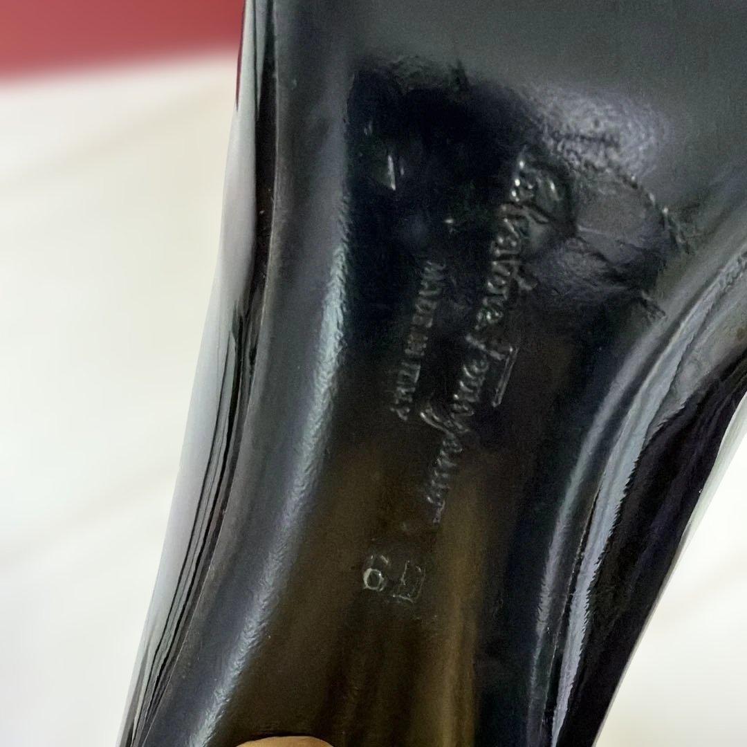 美品　フェラガモ　パテントレザー　パンプス　正規品