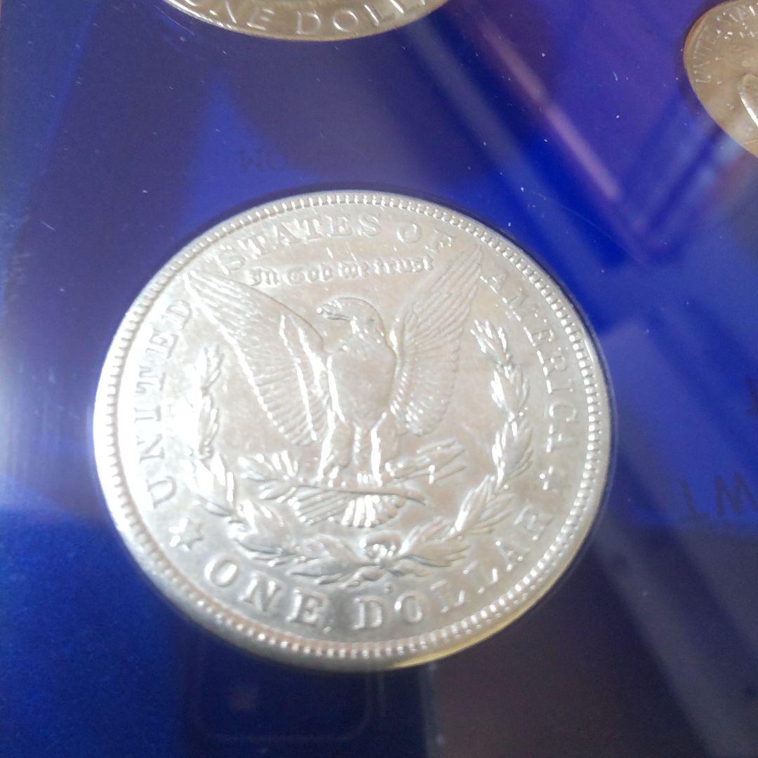 アメリカ合衆国20世紀の銀製ドルセット