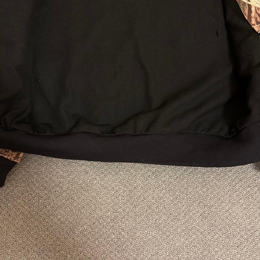 Carhartt 迷彩柄フード付きジャケット