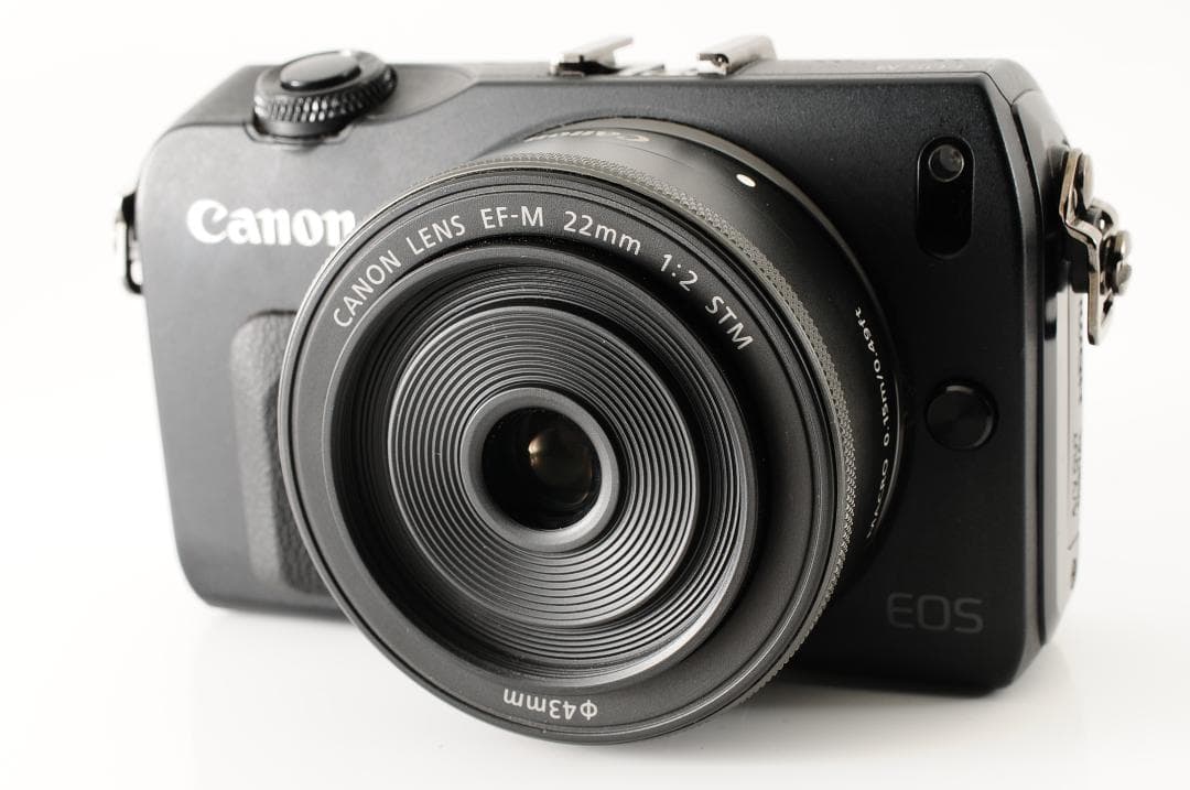 【ほぼ新品 元箱付き】 キャノン Canon EOS M 18-55mm