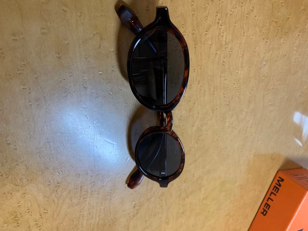 サングラス　オーバル　meller