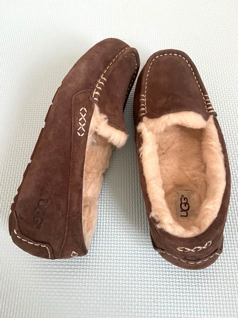 25cm UGG アンスレー モカシン シープスキン チョコレート