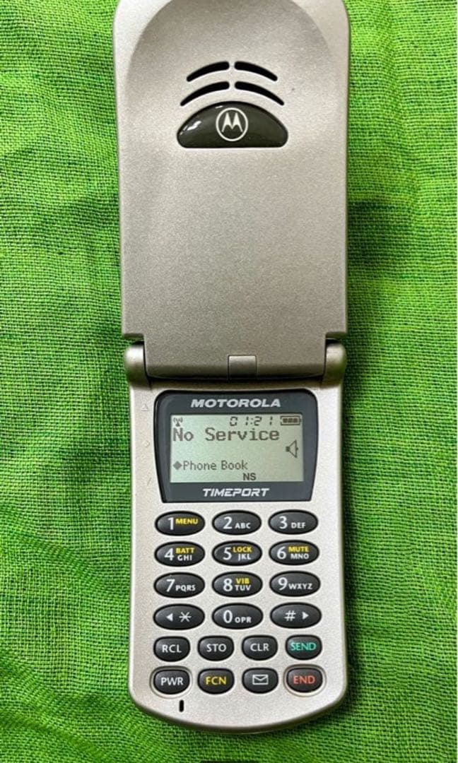 希少！Motorola TIMEPORT P8197 レトロガラケー