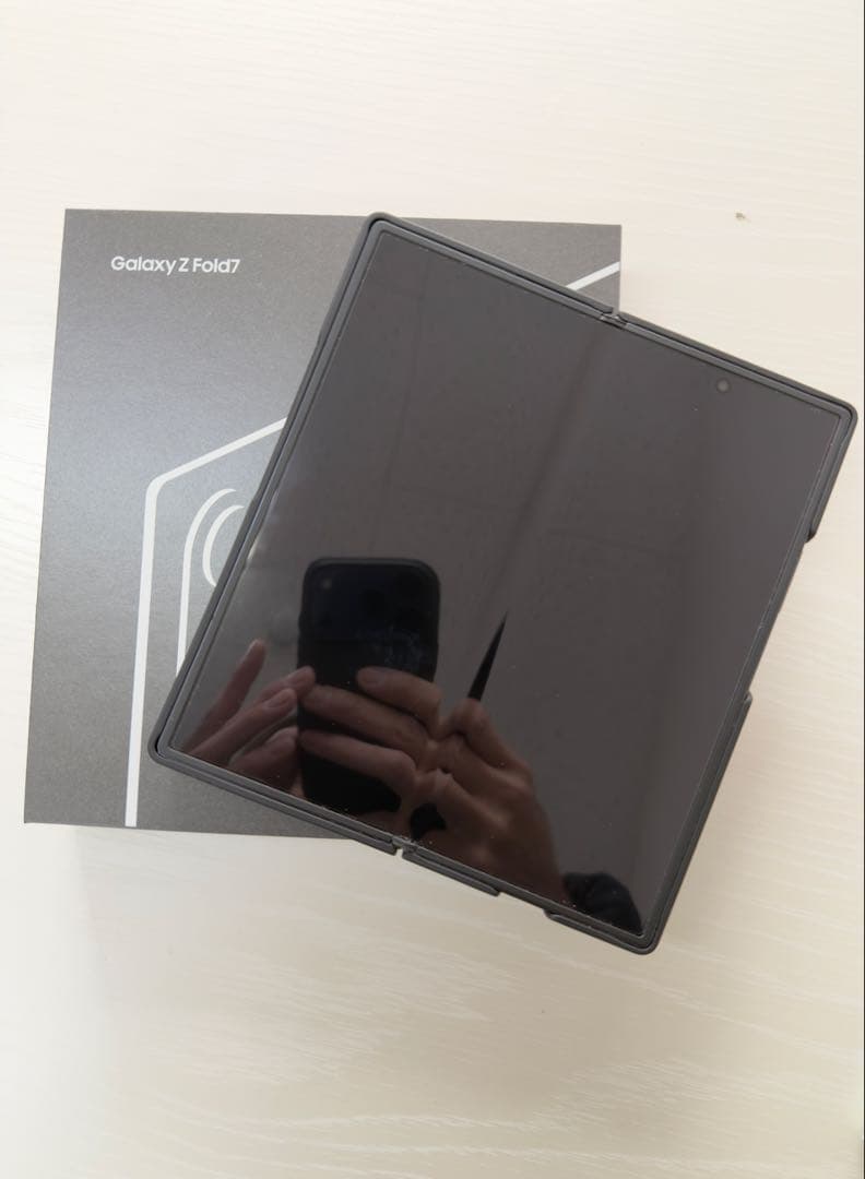 超美品Galaxy Z Fold7 256GB