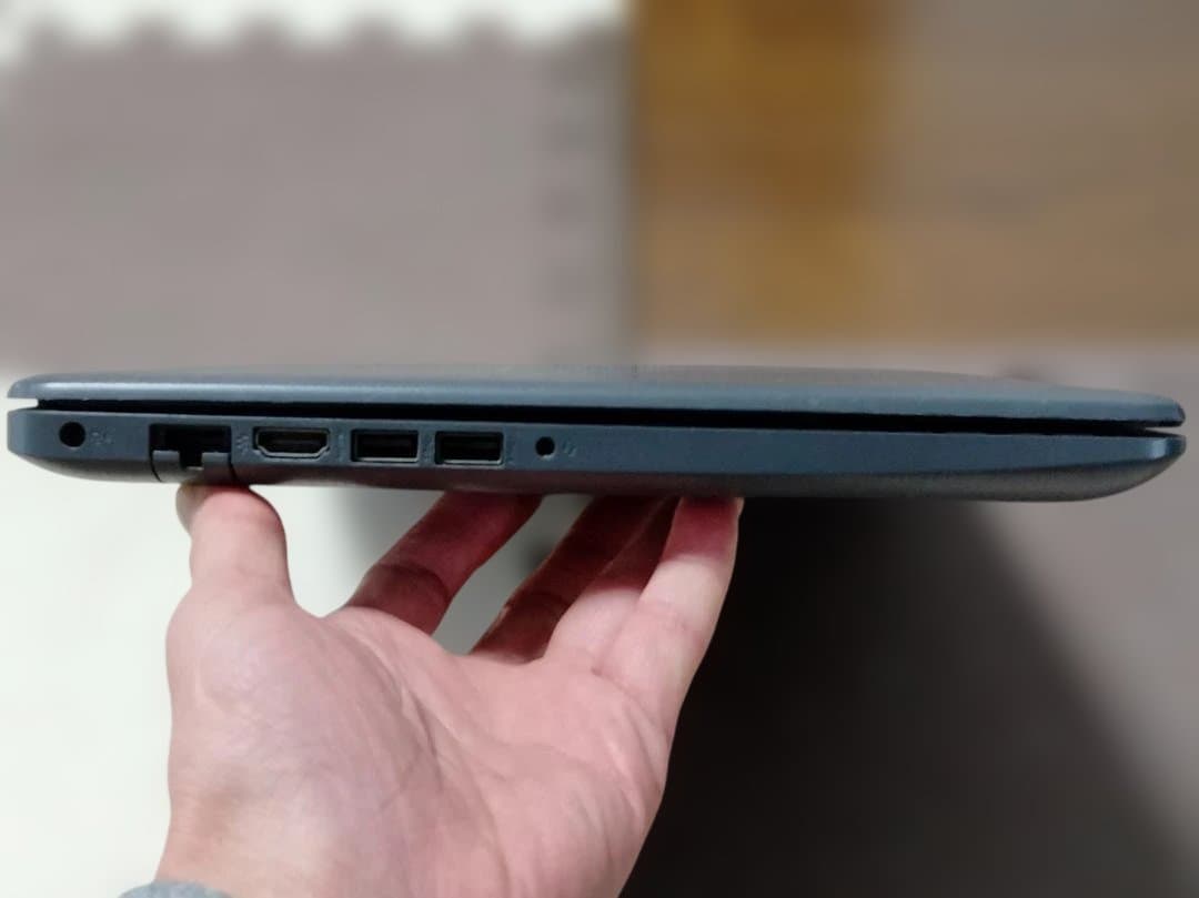 値下げCorei5 8265U / 8GB / 256GB/15.6 /高画質