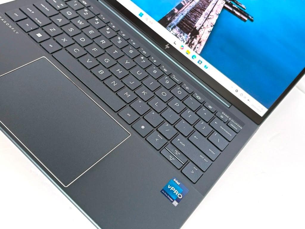 じ*ん様 HP Dragonfly G4 | Core i7-1365U | 3