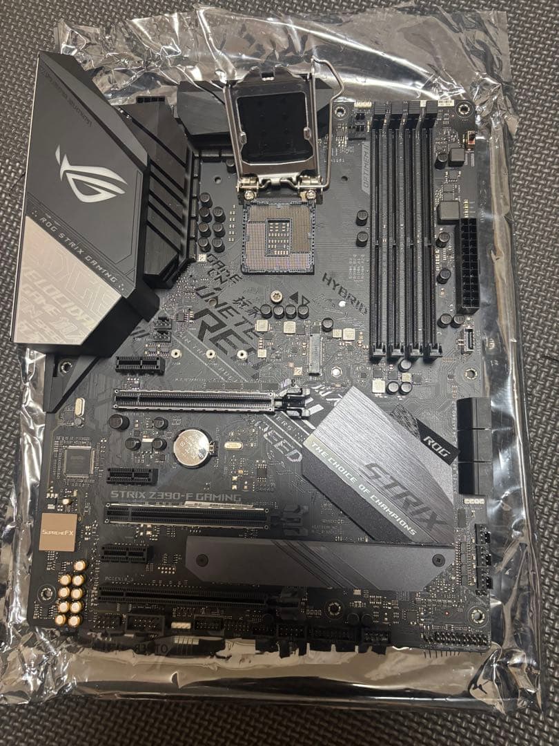 ASUS　STRIX Z390-F GAMING　マザボ