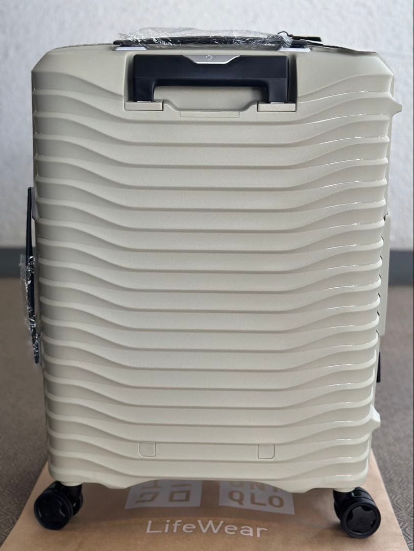 新品未使用品　サムソナイト　スーツケース　アップスケープ55 小型軽量2.3kg