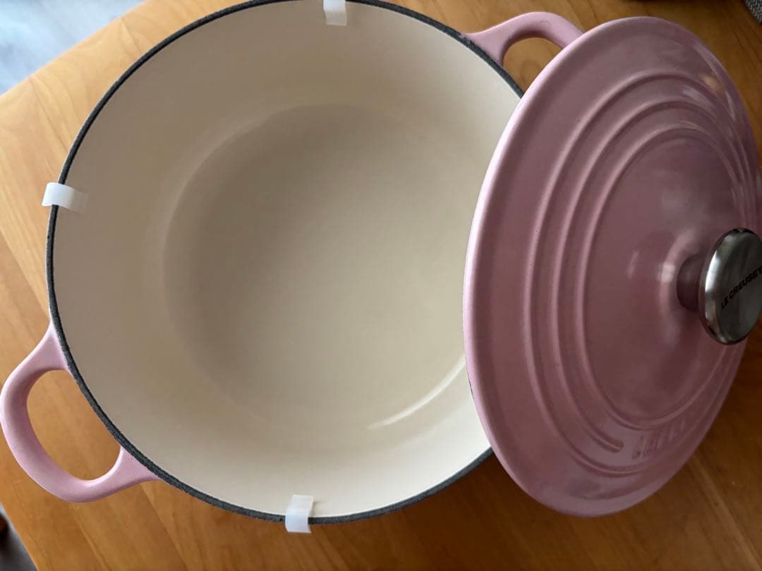 ル・クルーゼ ココットロンド 22センチ 両手鍋