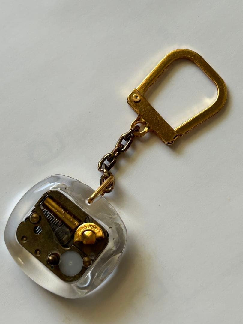 スイス製オルゴールキーホルダー