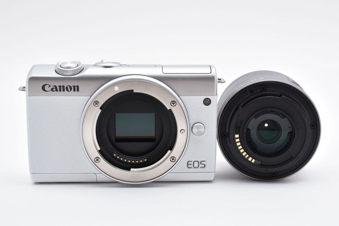 【極美品】 キヤノン CANON EOS M200 レンズキット